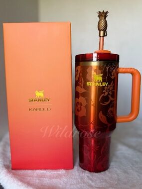 KAROL G Stanley Tumbler!! 40 oz BRAND NEW IN BOX with Pineapple straw topper!